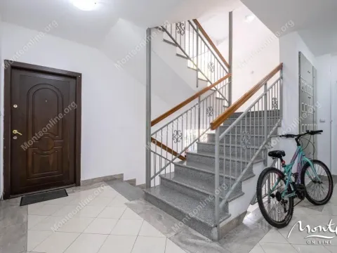 Prodaja, dvosoban stan, 48m², Dobrota, Kotor - image 12