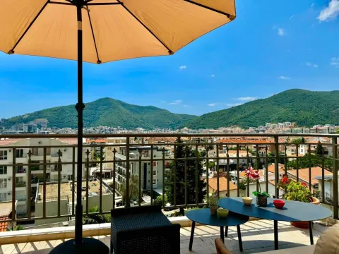 Izdavanje, dvosoban stan, 120m², Budva, Crna Gora - image 17