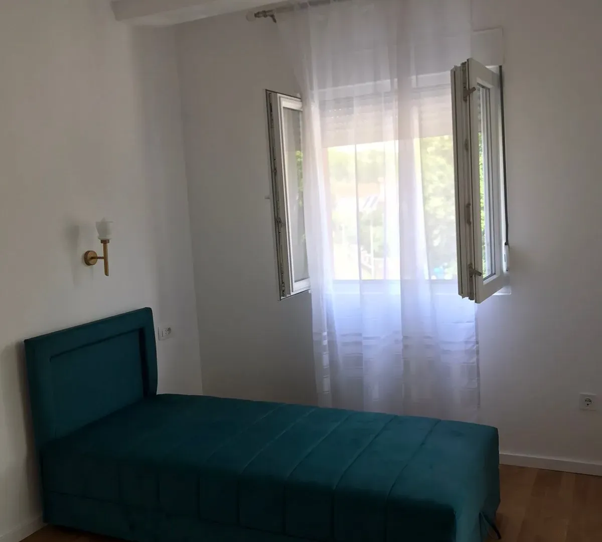 Prodaja, stan, 63m², Cetinje, Crna Gora