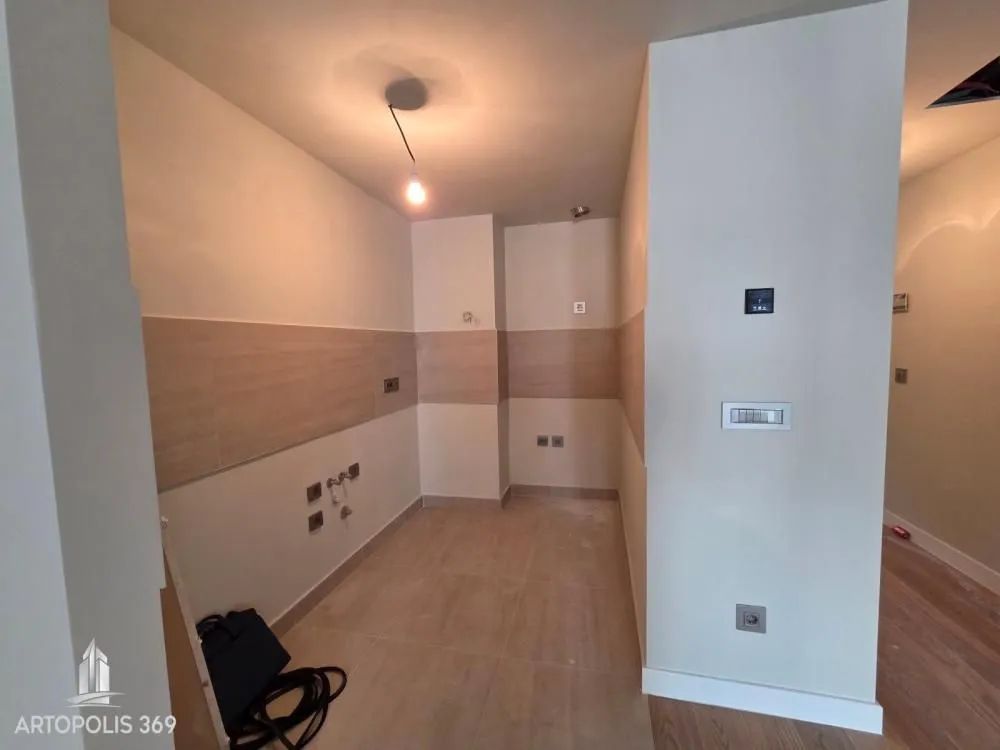 Prodaja, dvosoban stan, 49m², Novi Beograd Blok 65, Novi Beograd Sve Podlokacije