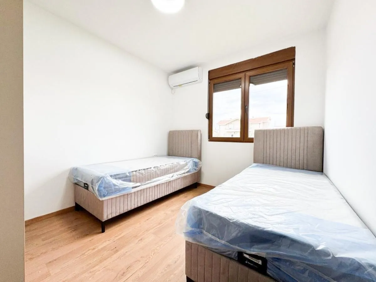 Rent, house, 140m², Donja Gorica, Podgorica