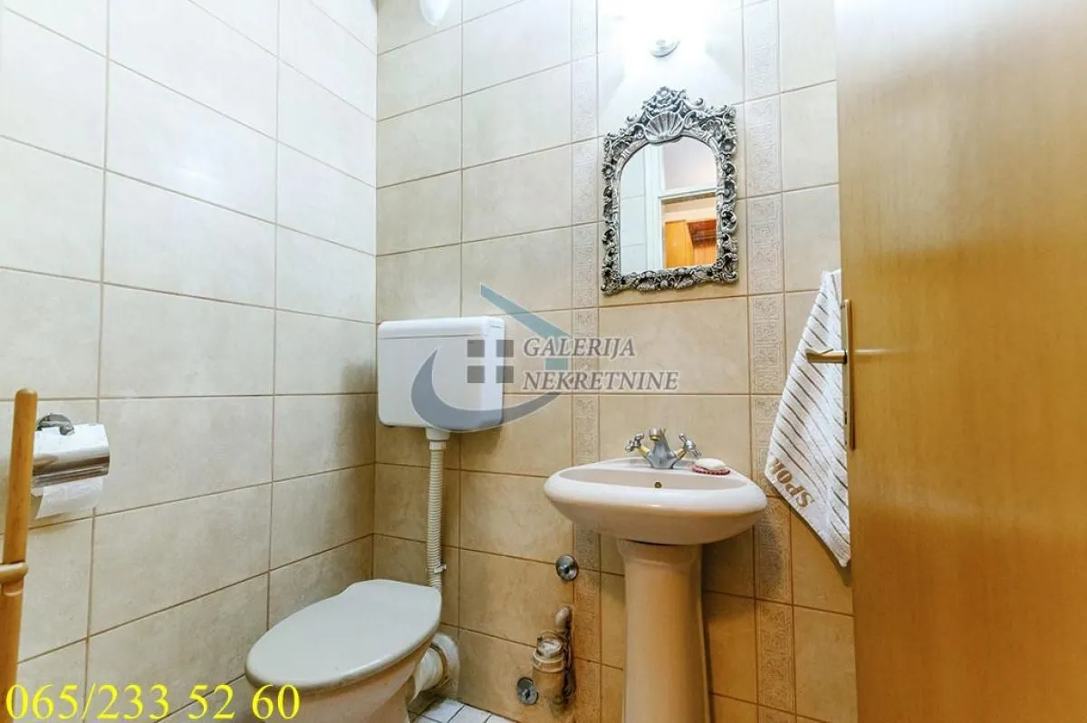 Prodaja, trosoban stan, 73m², Vračar Sve Podlokacije, Beograd