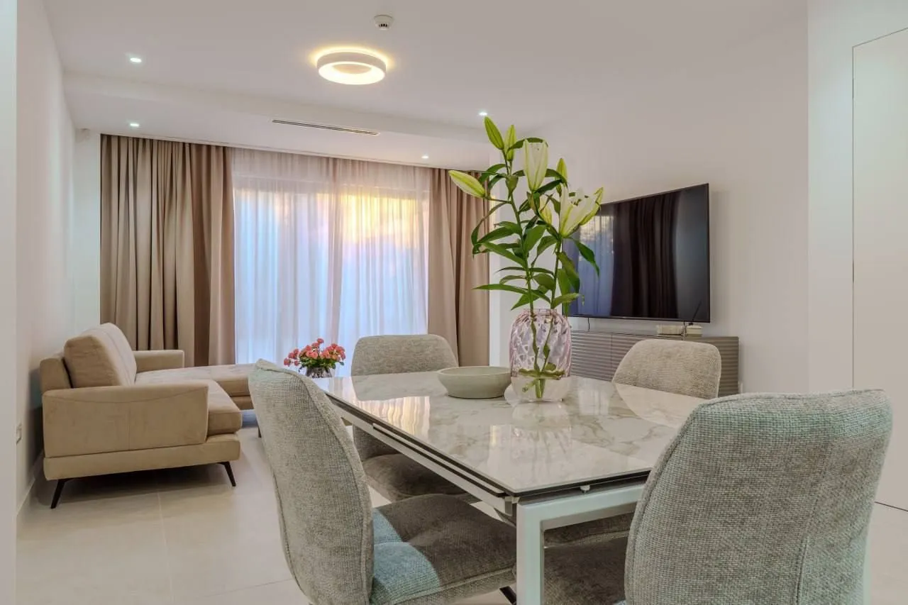 Sale, house, 240m², Tivat, Crna Gora