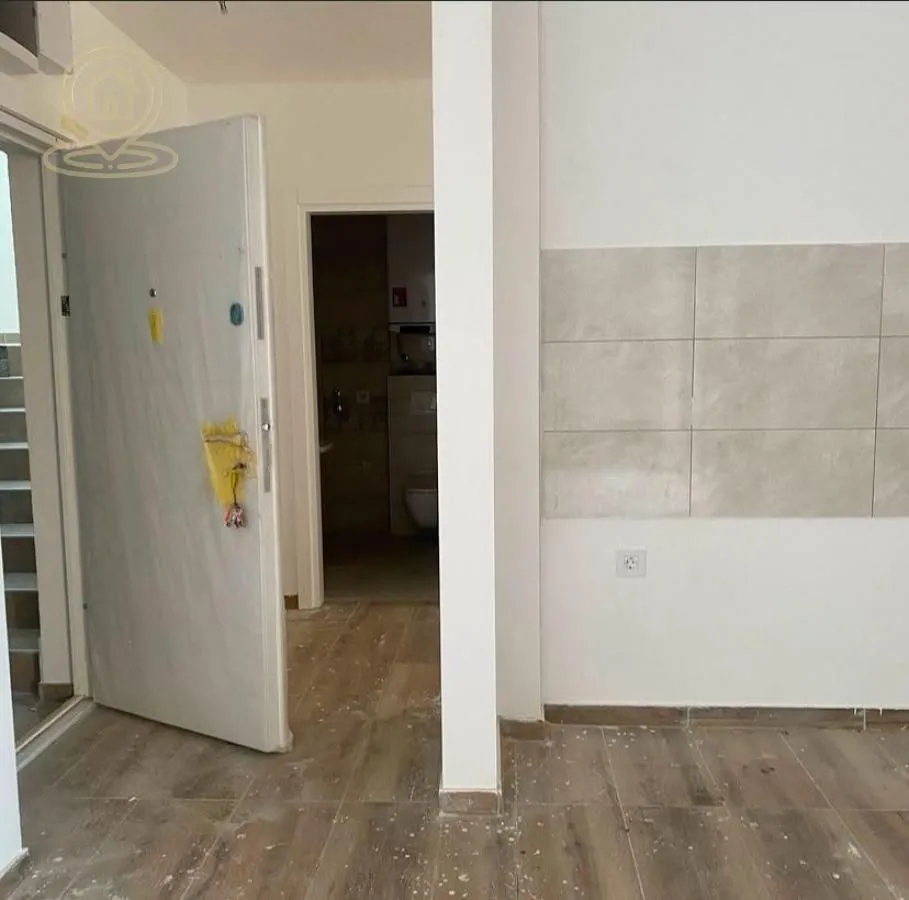 Prodaja, četvorosoban stan, 79m², Medijana, Niš