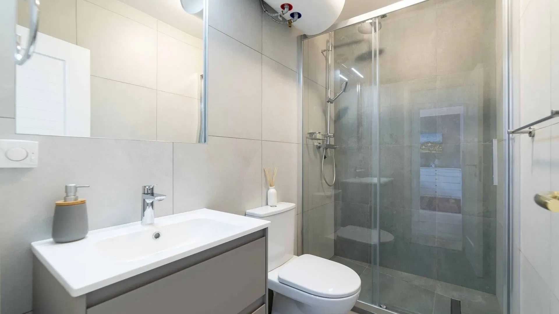 Prodaja, trosoban stan, 122m², Krašići, Tivat