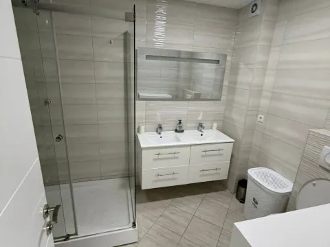 Rent, two bedroom apartment, 80m², Centar, Bar - image 5