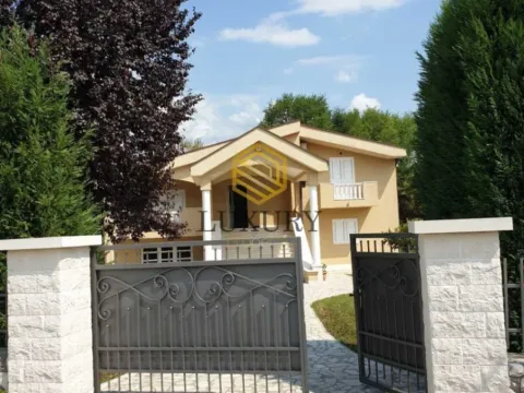 Izdavanje, kuća, 280m², Kosić, Danilovgrad - image 7