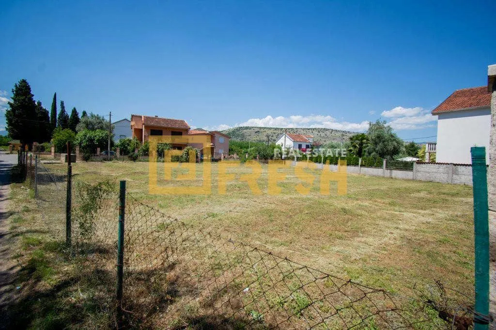Prodaja, plac, 1074m², Tološi, Podgorica
