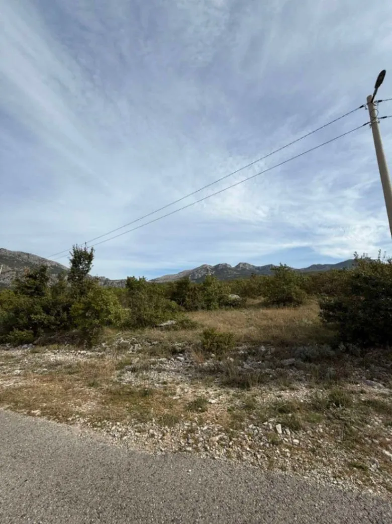 Prodaja, plac, 40000m², Kuči, Podgorica