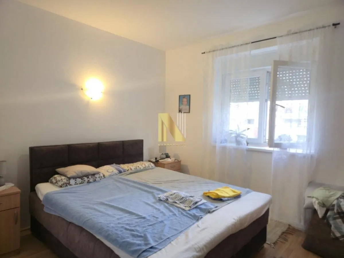 Prodaja, kuća, 125m², Vidovdansko naselje, Novi Sad Sve Podlokacije