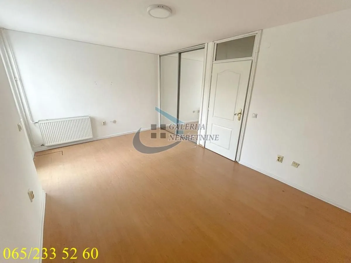Prodaja, četvorosoban stan, 176m², Voždovac Sve Podlokacije, Beograd