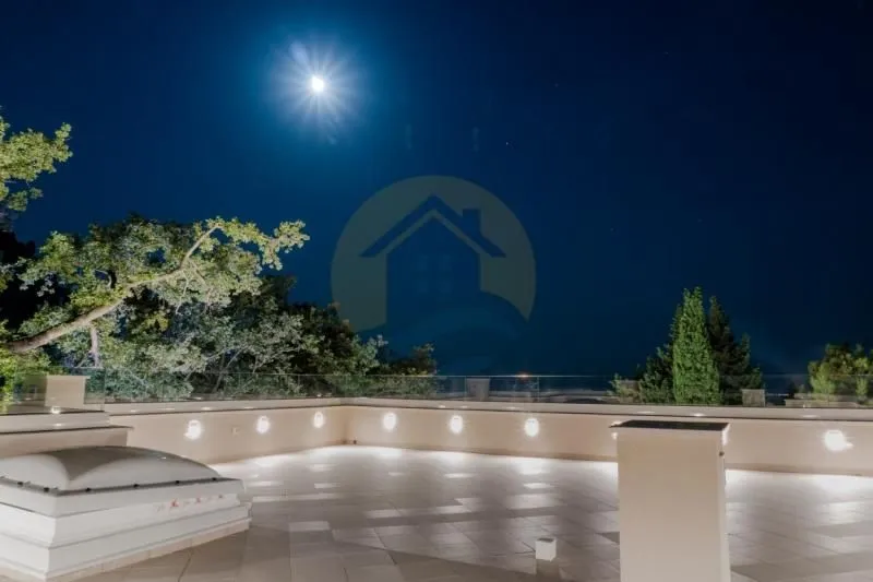 Prodaja, kuća, 285m², Reževići, Budva