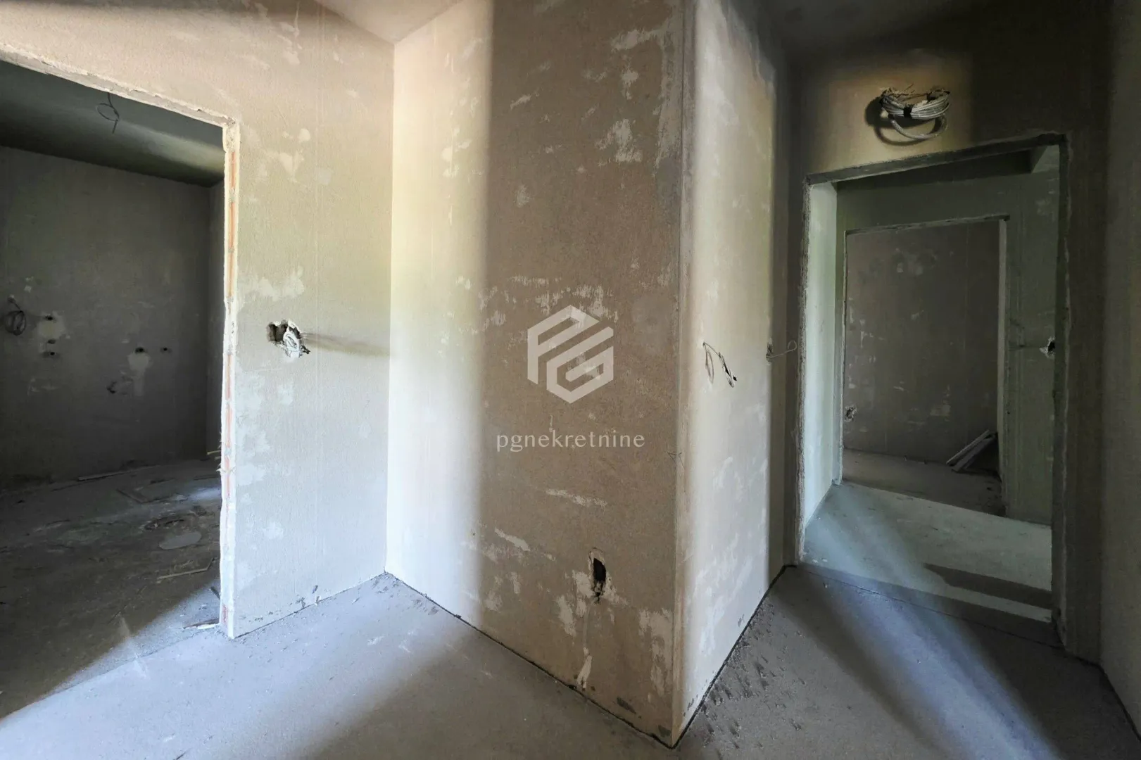 Prodaja, jednosoban stan, 47m², Konik, Podgorica
