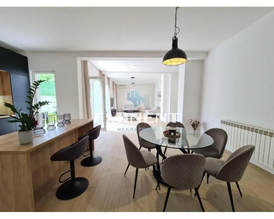 Sale, apartment, 220m², Savski Venac, Beograd