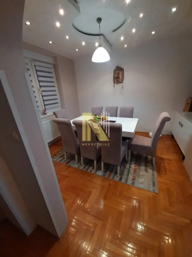 Prodaja, trosoban stan, 70m², Nova Detelinara, Novi Sad Sve Podlokacije