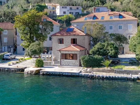 Prodaja, kuća, 130m², Muo, Kotor - image 1