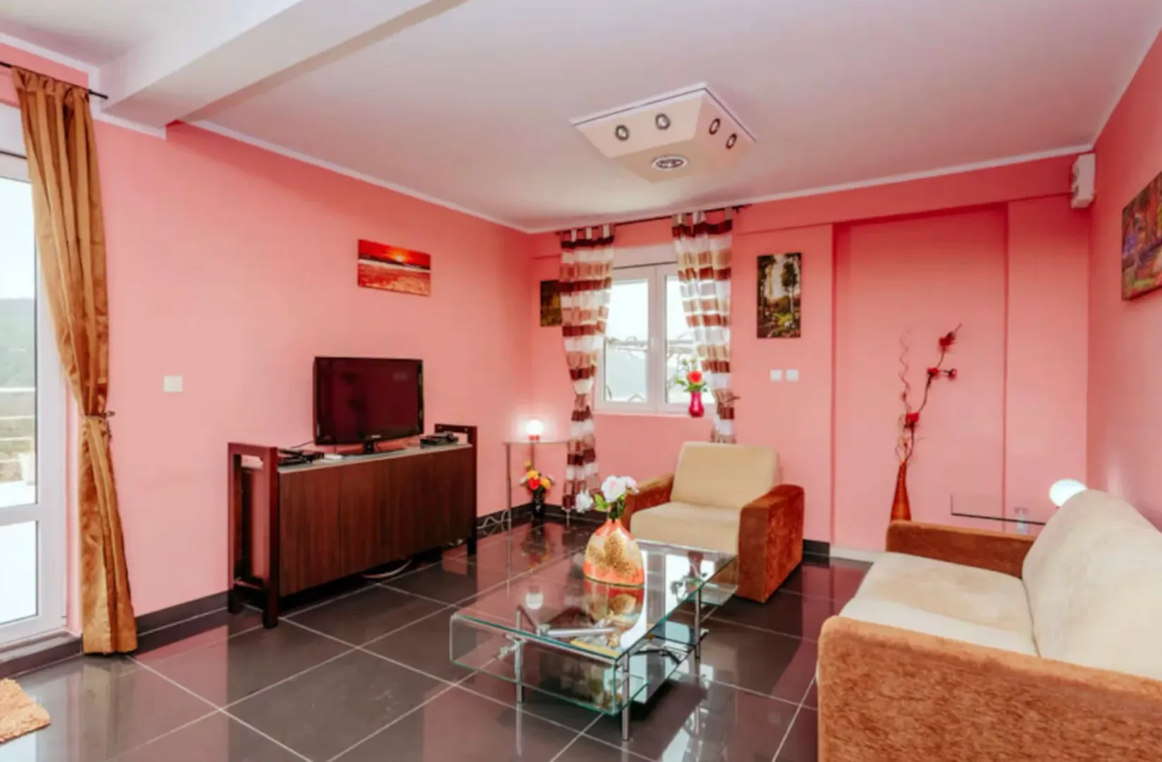 Sale, three bedroom apartment, 120m², Radanovići, Kotor
