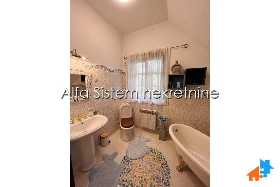 Rent, house, 360m², Banjica, Voždovac Sve Podlokacije