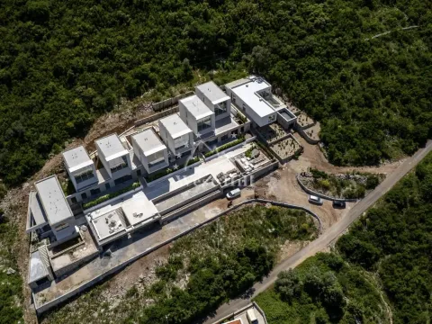 Prodaja, kuća, 328m², Krašići, Tivat - image 12