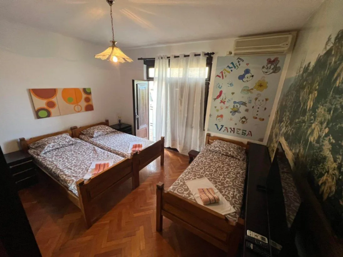 Izdavanje, dvosoban stan, 50m², Igalo, Herceg Novi
