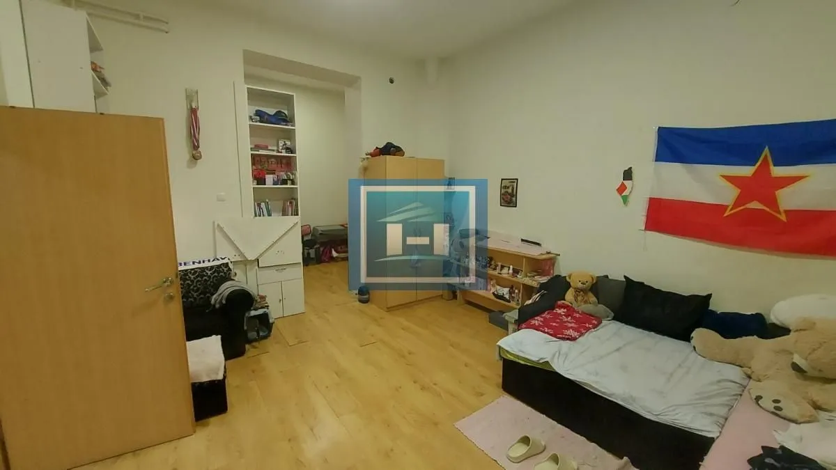 Sale, four bedroom apartment, 104m², Stari Grad, Beograd