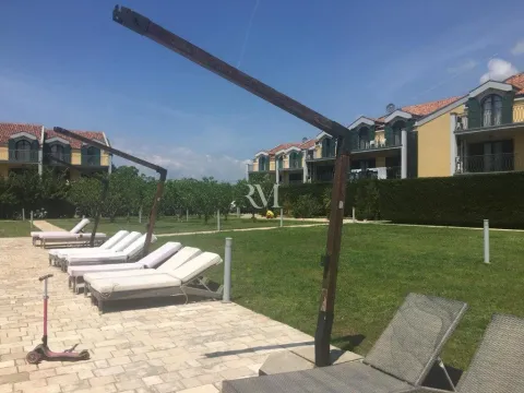 Izdavanje, kuća, 174m², Lastva Grbaljska, Kotor - image 3