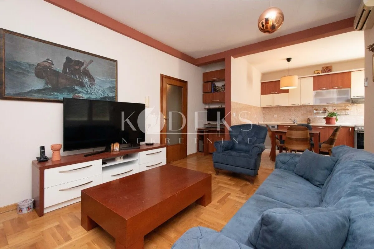 Rent, one bedroom apartment, 55m², Vezirov Most, Podgorica
