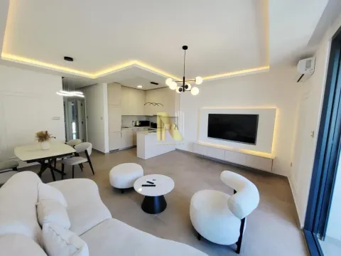 Izdavanje, trosoban stan, 73m², Centar, Novi Sad - image 4