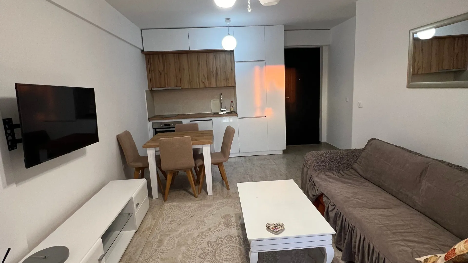 Izdavanje, jednosoban stan, 41m², Ilino, Bar