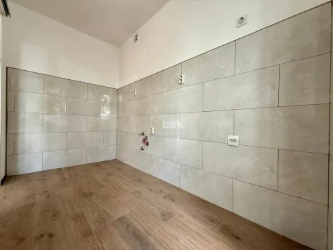 Izdavanje, trosoban stan, 70m², Medijana, Niš - image 6