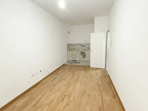 Prodaja, jednosoban stan, 37m², Bečići, Budva - image 1