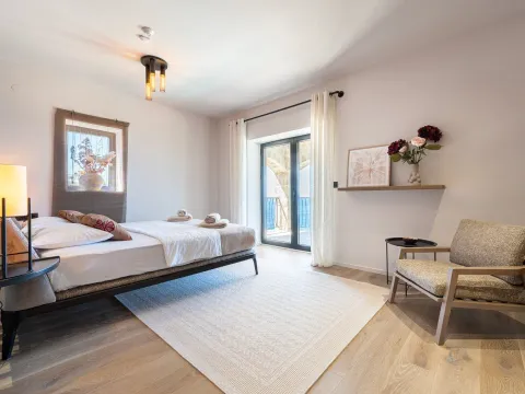 Sale, house, 374m², Drobni pijesak, Budva - image 21