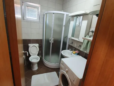 Izdavanje, stan, 44m², Blok 9, Podgorica - image 7