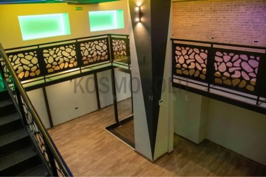 Prodaja, poslovni prostor, 160m², Zeleni Venac, Beograd
