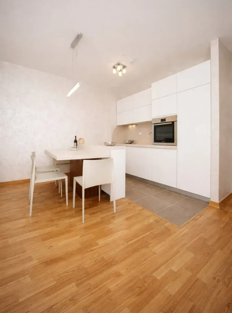 Rent, two bedroom apartment, 70m², City Kvart, Podgorica