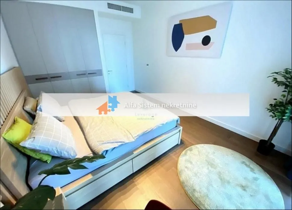 Izdavanje, dvosoban stan, 71m², Savski Venac, Beograd