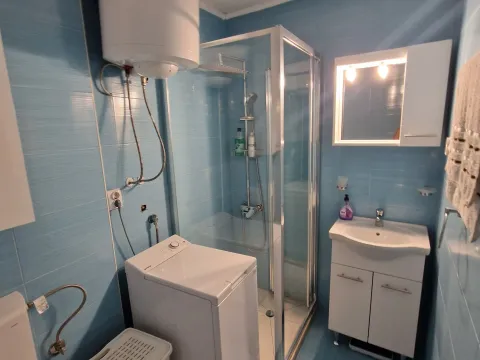 Rent, one bedroom apartment, 45m², Centar, Bar - image 11