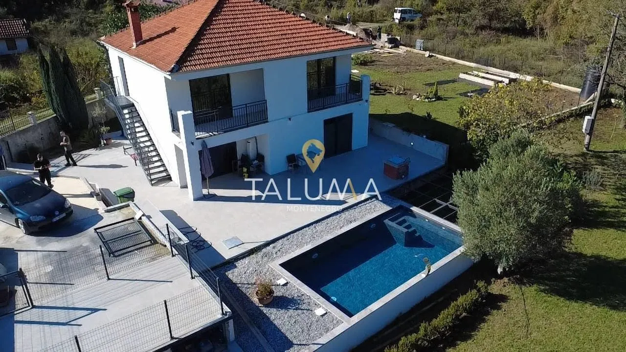 Sale, house, 160m², Lastva Grbaljska, Kotor