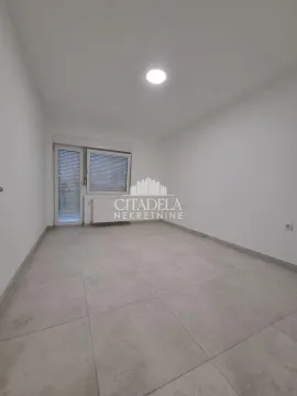 Izdavanje, trosoban stan, 85m², Čukarica, Beograd - image 12