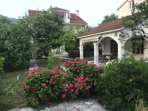 Prodaja, kuća, 260m², Bonići, Tivat - image 2