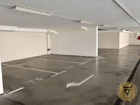 Izdavanje, dvosoban stan, 60m², Hala Pionir, Palilula Sve Podlokacije - image 12