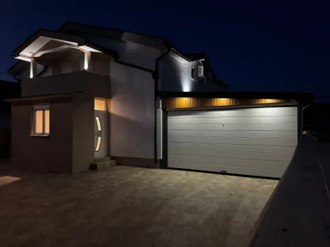 Sale, house, 200m², Karaburško Polje, Podgorica - image 1