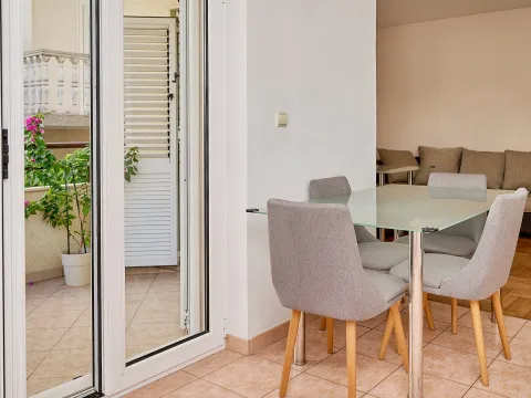 Prodaja, dvosoban stan, 62m², Centar, Budva - image 8