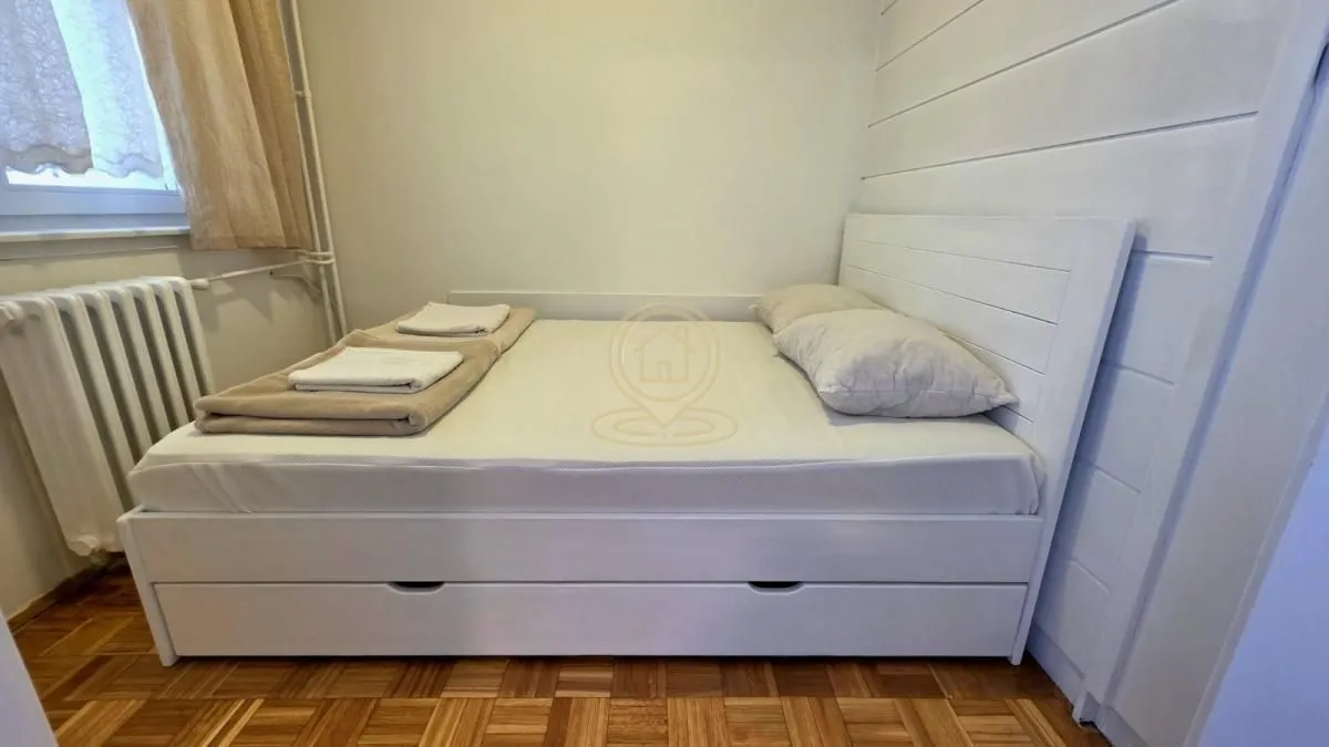 Rent, two bedroom apartment, 46m², Savski Venac, Beograd