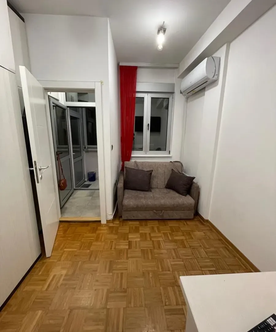 Rent, studio apartment, 22m², Centar, Novi Sad