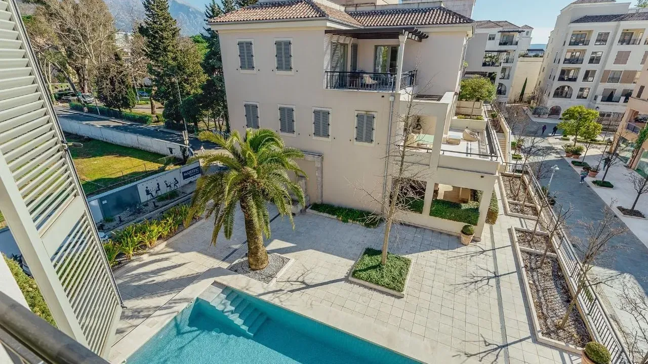 Prodaja, jednosoban stan, 34m², Tivat, Crna Gora
