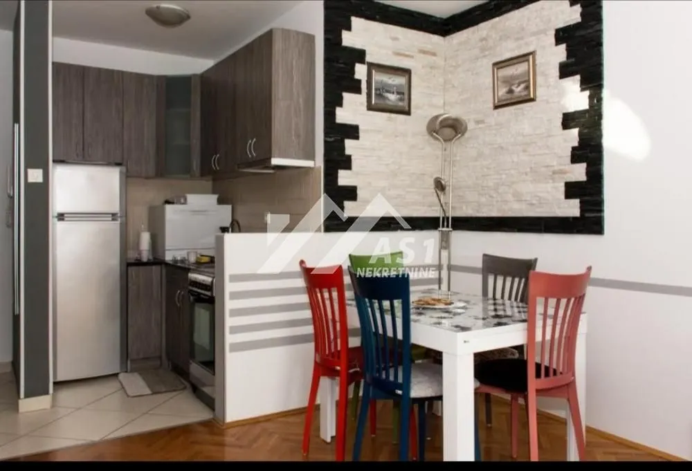 Rent, one bedroom apartment, 40m², Grbavica, Novi Sad Sve Podlokacije