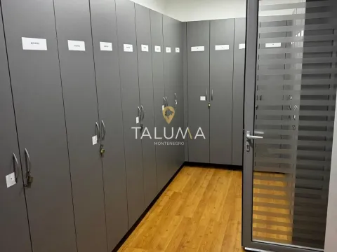 Izdavanje, poslovni prostor, 140m², Preko Morače, Podgorica - image 2