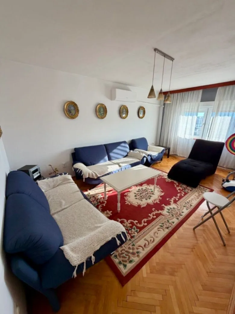 Izdavanje, dvosoban stan, 75m², Zabjelo, Podgorica