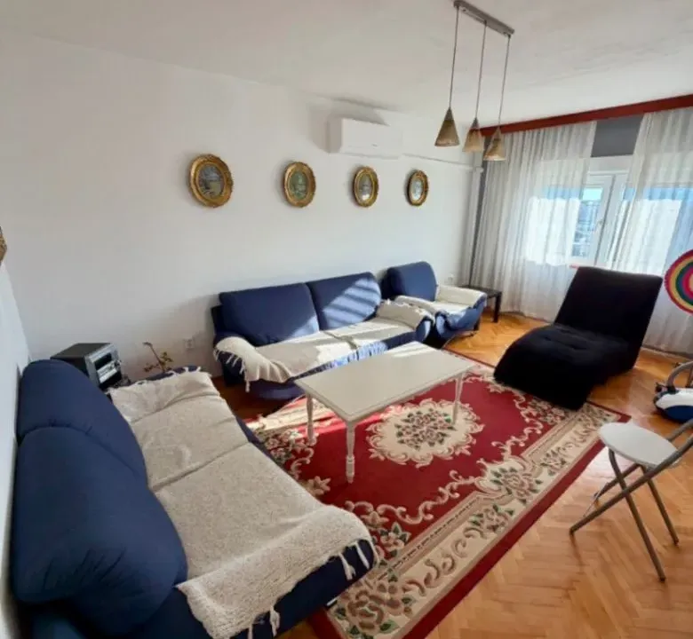 Izdavanje, dvosoban stan, 75m², Zabjelo, Podgorica